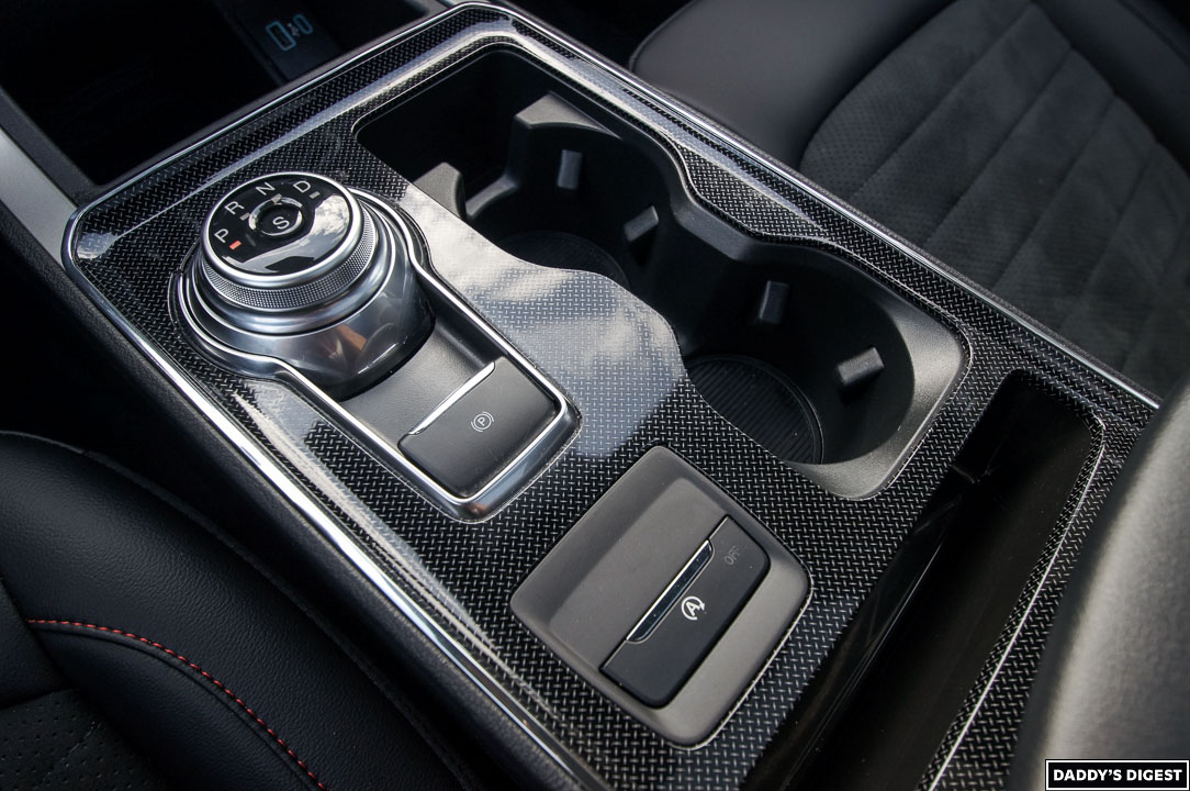 2022 Ford Edge ST-Line Shifter