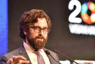 Reframing the Screen Time Paradigm – Q&A with Jordan Shapiro