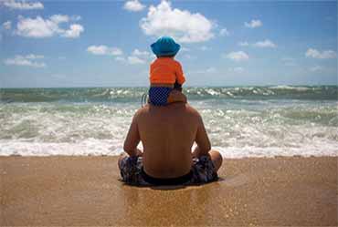 The 15 Dads You’ll Meet on the Beach