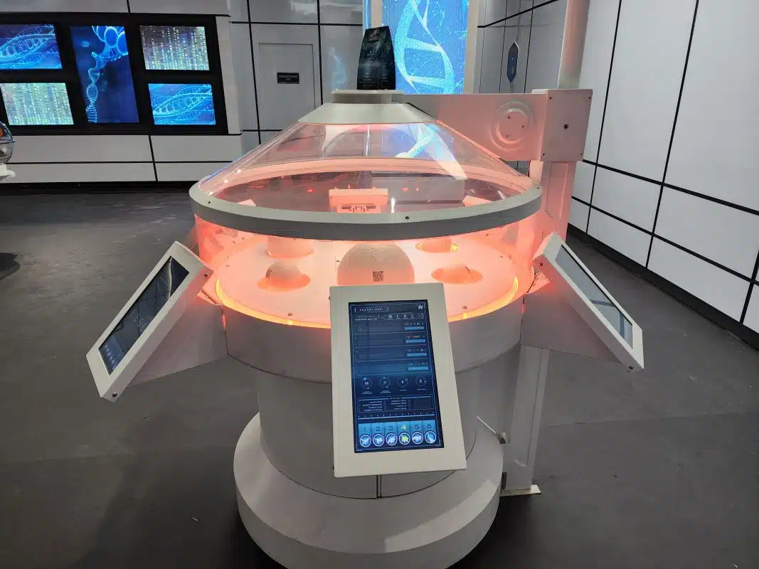photo of the Jurassic World The exhibition egg chamber