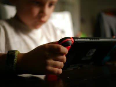 At What Age Should a Child Play Video Games?