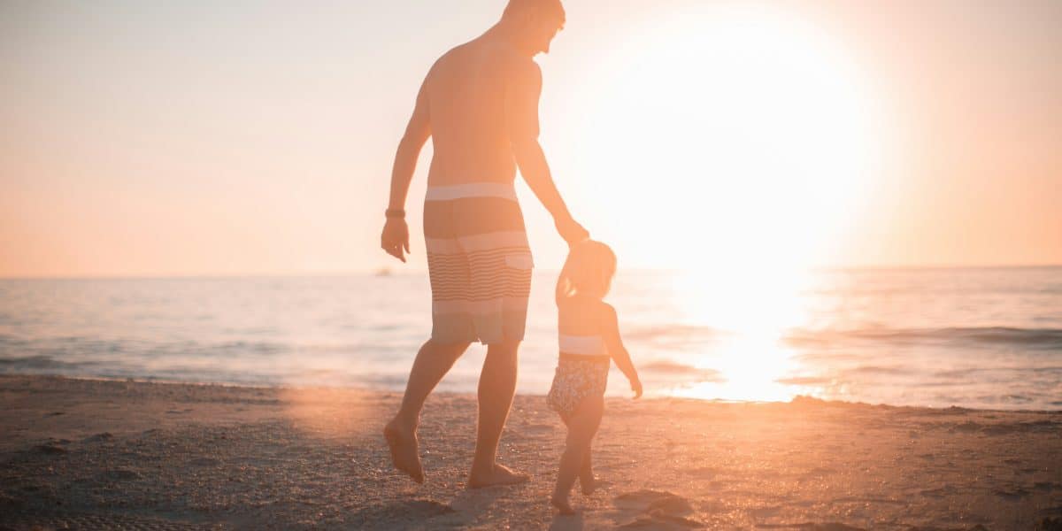 How Dads Can Build Confidence Without Taking Over