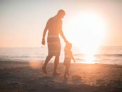 How Dads Can Build Confidence Without Taking Over
