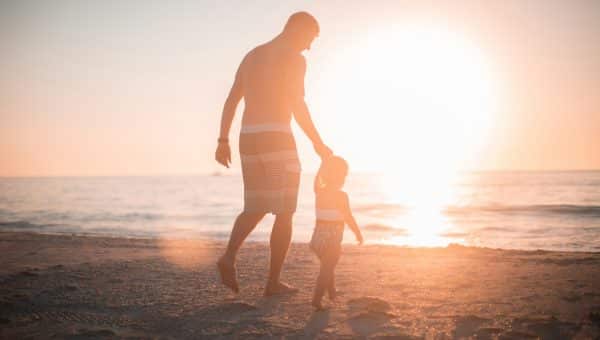 How Dads Can Build Confidence Without Taking Over